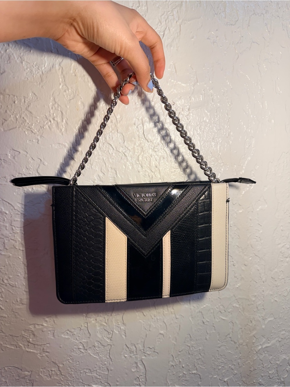 Victoria's Secret Black & white Chain-Handle Shoulder Bag
